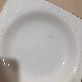 Aryıldız Porselen Tabaklarda Leke Kalıyor