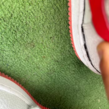 Markalsana Ayakkabıdaki Dikişler Açıldı Ve Taban Ayrıldı