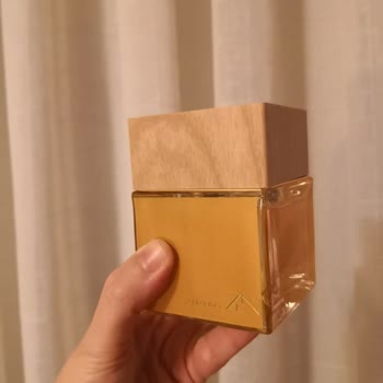 Shiseido Orijinal Görünümden Farklı Parfüm Şişesi Geldi!