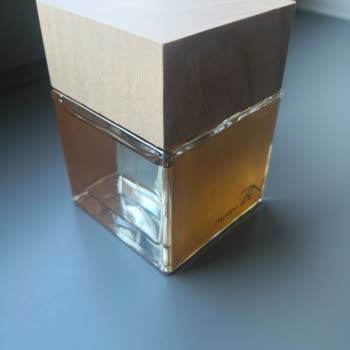 Shiseido Orijinal Görünümden Farklı Parfüm Şişesi Geldi!