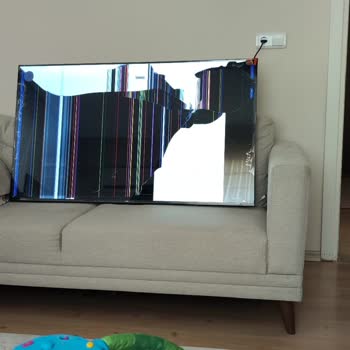 Sürat Kargo Onay Kodu Ve İmza Olmadan Hasarlı Kargoyu Bıraktı Gitti.