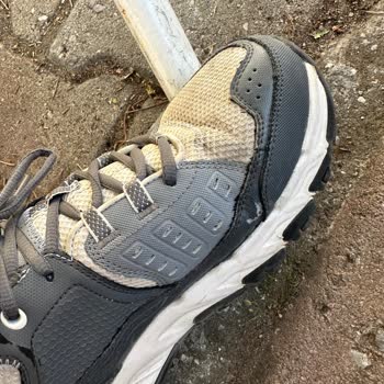 Skechers Marka Ayakkabımın Plastikleri Çatladı!
