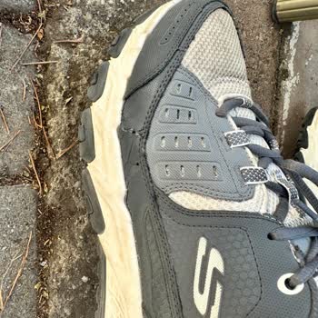 Skechers Marka Ayakkabımın Plastikleri Çatladı!