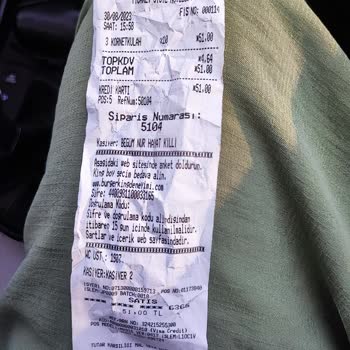 Erasta Burger King Kasiyer Eldiven Kullanmıyor Ve Tersliyor