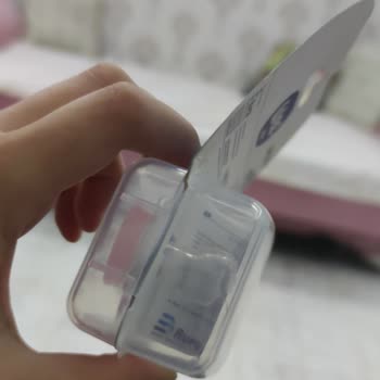 Wee Baby Emzik Kutusundan Kıl Çıktı