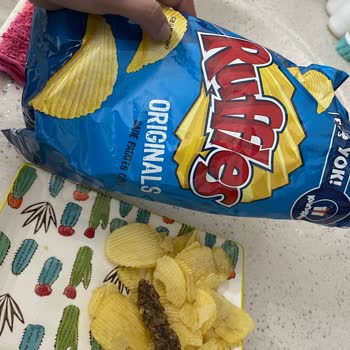 Ruffles Cips İçinden Çıkan Değişik Madde