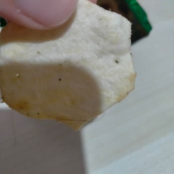 Ülker Kraker İçindeki Kıl