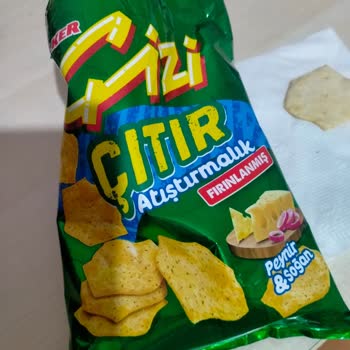 Ülker Kraker İçindeki Kıl