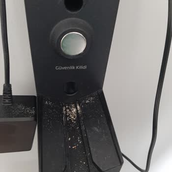 Beko Şarjlı Süpürge Tozu, Çöpü Geri Bırakıyor