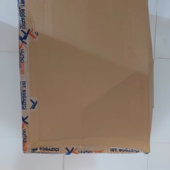 Yurtiçi Kargo Teslim Edilen Paket Paramparça!