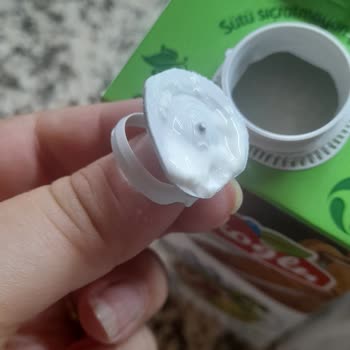 Yörükoğlu Marka Süt Bozuk Çıktı