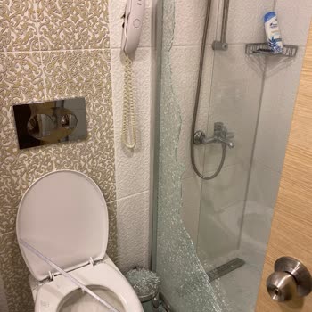 Eldar Resort Hotel Duşa Kabin Patlaması, Umursamazlık, İlgilenmemek