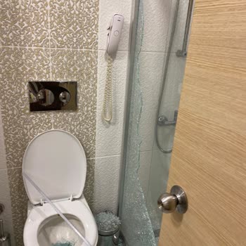 Eldar Resort Hotel Duşa Kabin Patlaması, Umursamazlık, İlgilenmemek