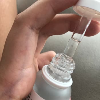 The Purest Solutions Arbutin Serum Pütürleşti Soyuluyor