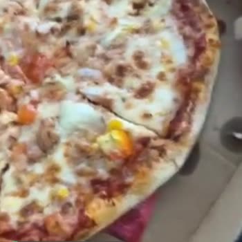 Domino's Calypso Pizza Yağ Sorunu