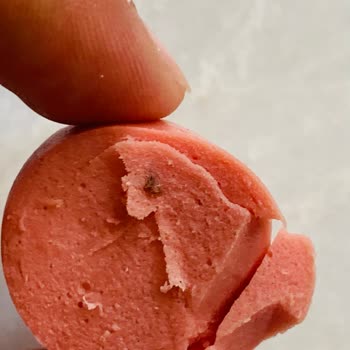 Banvit Sosis İçinde İğrenç Bir Şeyler Var