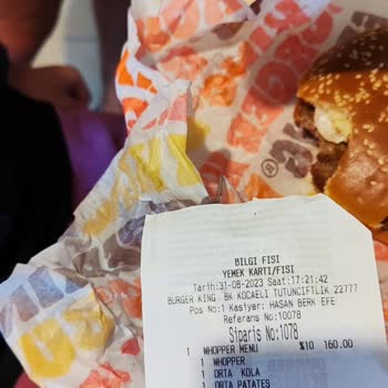 Burger King Isırılmış Hamburger Satmaya Başlamış. (Paket Servisten)