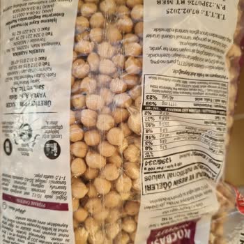 Yayla Bakliyat Yayla Koç Başı Nohut Açılmamış Pakette Solucan Ve Kelebek Çıkması