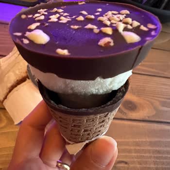 Cornetto Bayat Eksik Dondurma