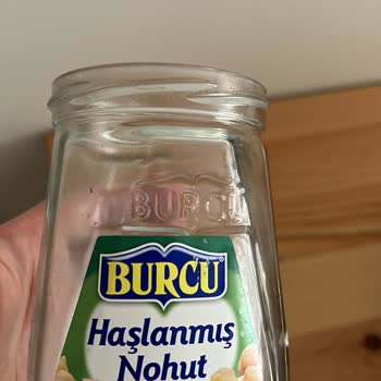 Burcu Haşlanmış Nohuttan Saç Çıktı