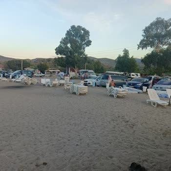 İzmir Dikili Belediyesi Bademli Halk Plajı