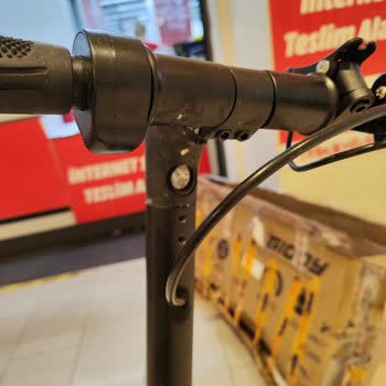 MNG Kargo'nun İstanbul Beylikdüzü Ankara Optimum AVM Arası Çalışanları