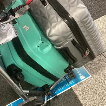 SunExpress Hava Yolları Bavul Kirik Valiz Kirik