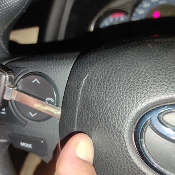 Toyota Airbag Te Yırtılma Var