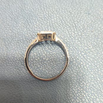 Altınbaş Mücevherat Baget Yüzük Çember Kısmında Yamulma Ve Taş Düşmesi