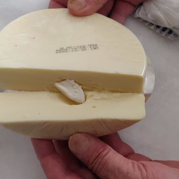 Ekici Peynir İçimden Çıkan Madde