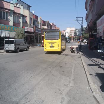 Gaziantep Büyükşehir Belediyesi Geçiyorum Deyip Başka Durakta Bıraktı