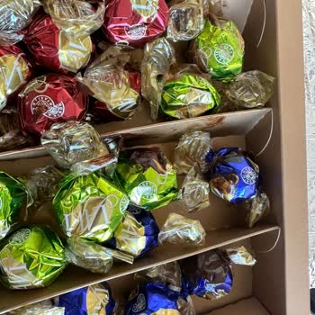 Kahve Dünyası Lavi Çikolatayı Erimiş Akmış Gönderdi