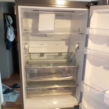 Hepsiburada Sitesinden Alınan Hasarlı LG Marka Buzdolabı