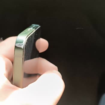 Apple İPhone 13 Kasada Renk Atması Soyulması