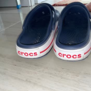 Crocs Terlik & Ayakkabı Crocs Terliğin Küçülmesi