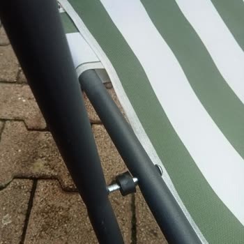 A101 Alınan Sandalye Kırık