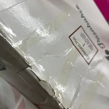 Metroport AVM Tedi Çalışanı Esmer- Gözlüklü E**'NIN Sözde İyi Niyeti!