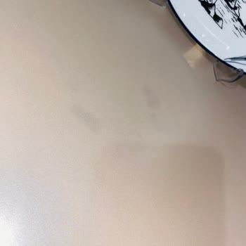 Bellona Yağ Lekeleri Mevcut