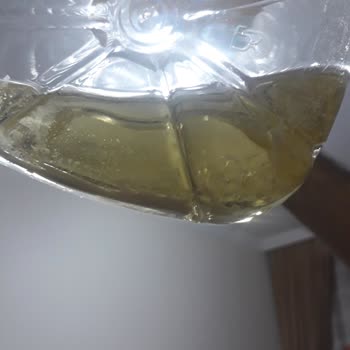 Carrefour Sıvıyağ Kötü Kokuyor Ve Dibi Beyaz Baloncuk Şeklindeydi