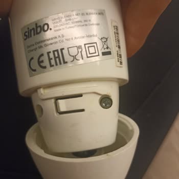 Sinbo Blender Kalitesiz Ve Hemen Kırılıyor