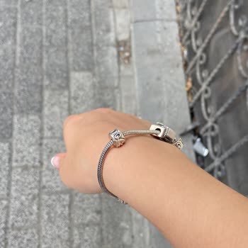 Pandora Mücevher Düşük Kalite Ve Kararma Olması
