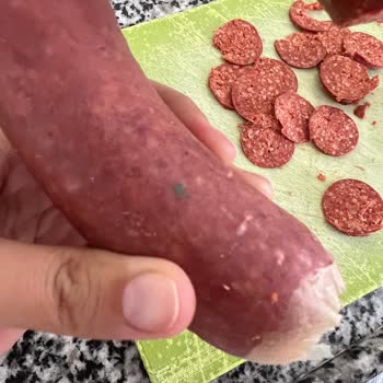 Beşler Marka Sucuktan Plastik Çıktı