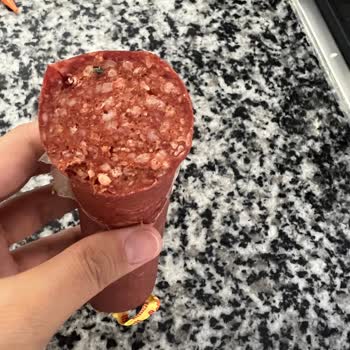 Beşler Marka Sucuktan Plastik Çıktı