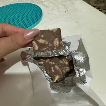 Nestle Damak Çikolata Bozuk Çıktı