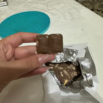 Nestle Damak Çikolata Bozuk Çıktı