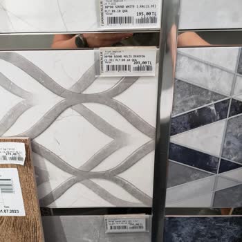 Türkmenler Yapı Olmayan Malın Serisini Pazarlayıp Mağdur Ettiler