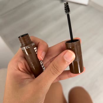 Pastel Kozmetik Pastel Marka Kaş Maskarasının İçi Boş Çıktı