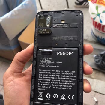 Reeder Cihazın Arka Kapağı Kırıldı Bana Lütfen Yardımcı Olun