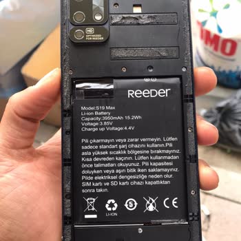 Reeder Cihazın Arka Kapağı Kırıldı Bana Lütfen Yardımcı Olun
