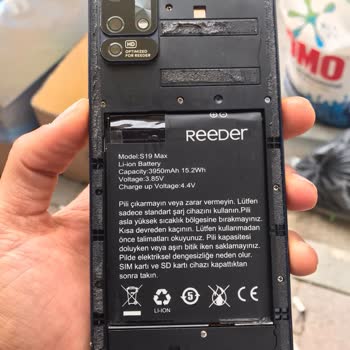 Reeder Cihazın Arka Kapağı Kırıldı Bana Lütfen Yardımcı Olun